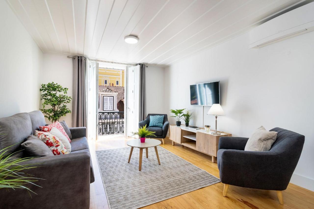 Amazing 1Bdr Apartment In Chiado By Lovelystay Lissabon Exterior foto